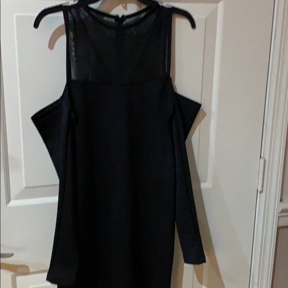 Design Lab Lord & Taylor Dress Black Cold Shoulder nh3